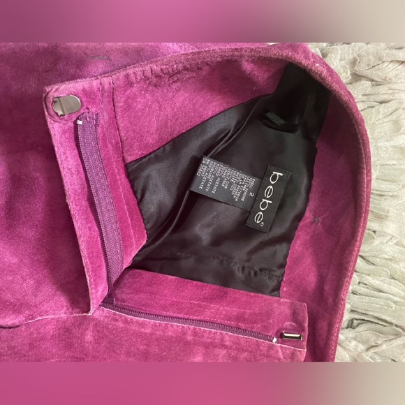 Authentic Bebe Drop Dead Gorgeous Suede pants - Picture 4 of 14